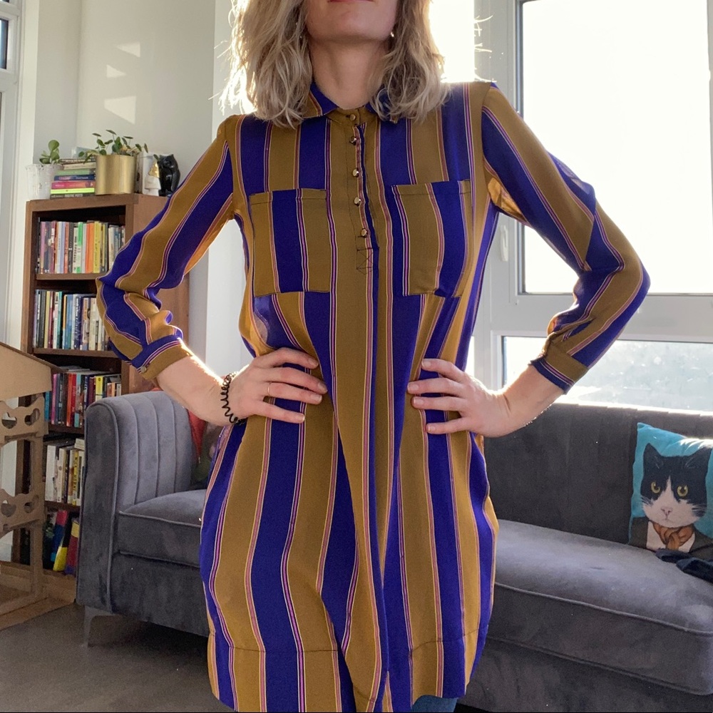 3/$30 Blue and Gold striped tunic with chain belt